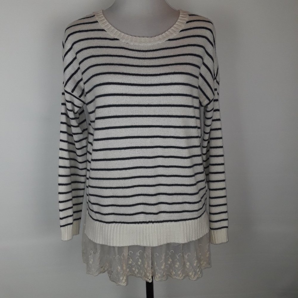 dELiA*S Sweater Lace Edging